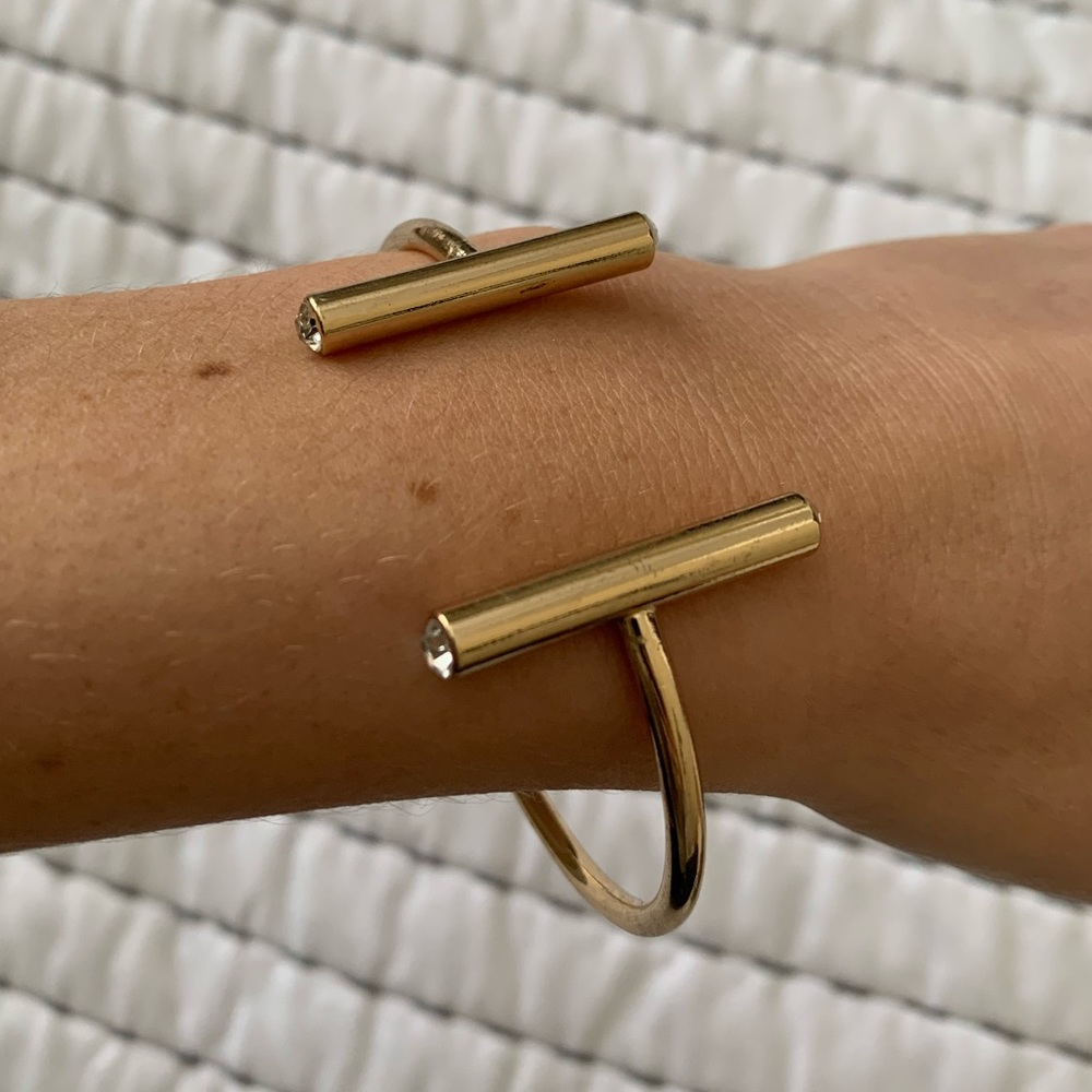 Gold bangle bracelet
